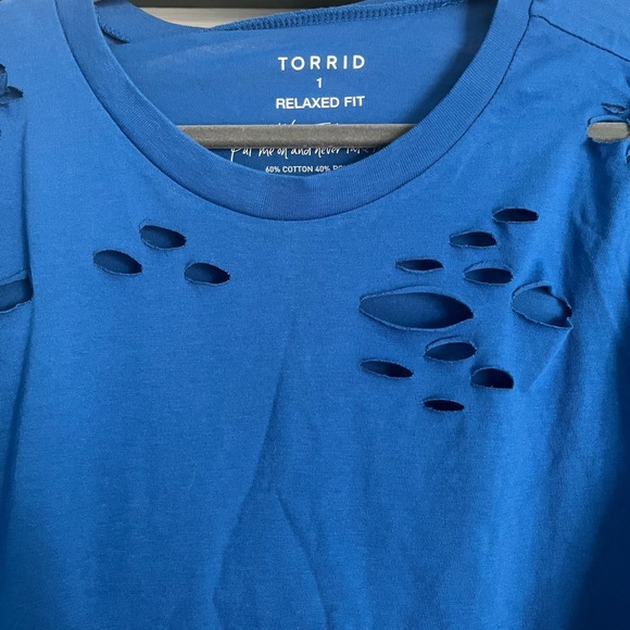 Torrid Relaxed Fit Cotton Poly Jersey Crewneck Destructed Roll Sleeve Tee sz 1X - Picture 3 of 4